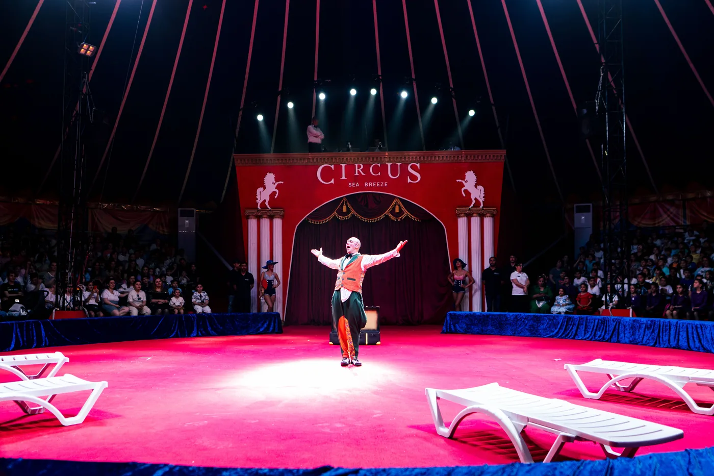 Sea Breeze circus