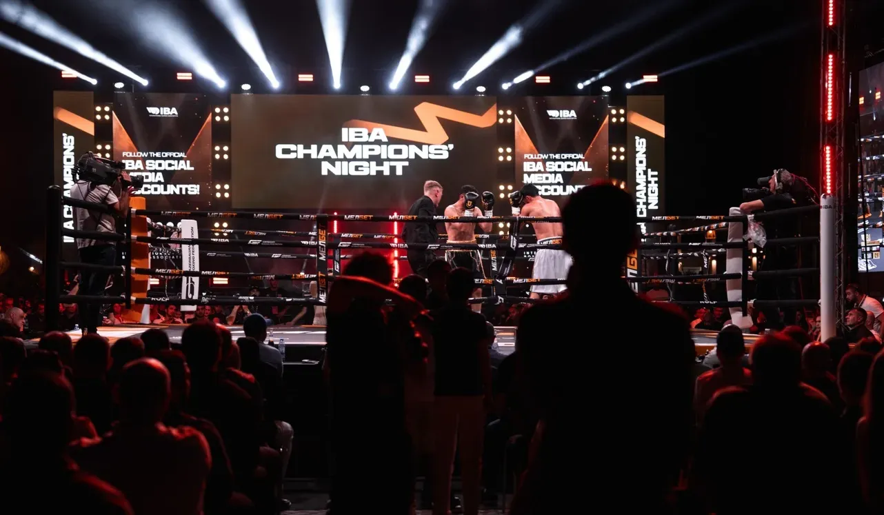 IBA Champions’ Night: бокс под открытым небом и Рой Джонс-младший